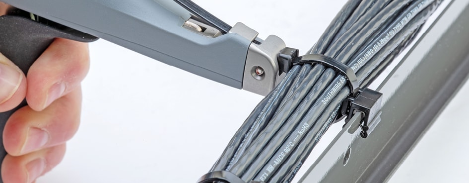 2304 LEV Eban NYAR 945X368px Panduit Edge Clips