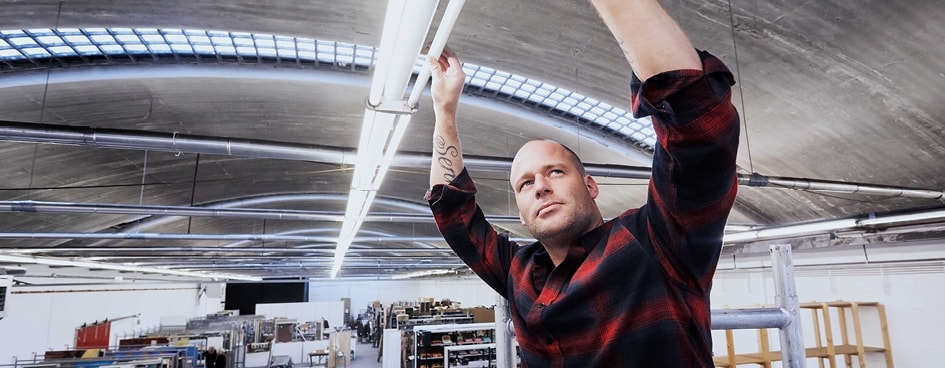 2308 LEV Eban NYAR 945X368px Signify